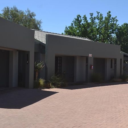 Be At Home Guesthouse Klerksdorp Εξωτερικό φωτογραφία