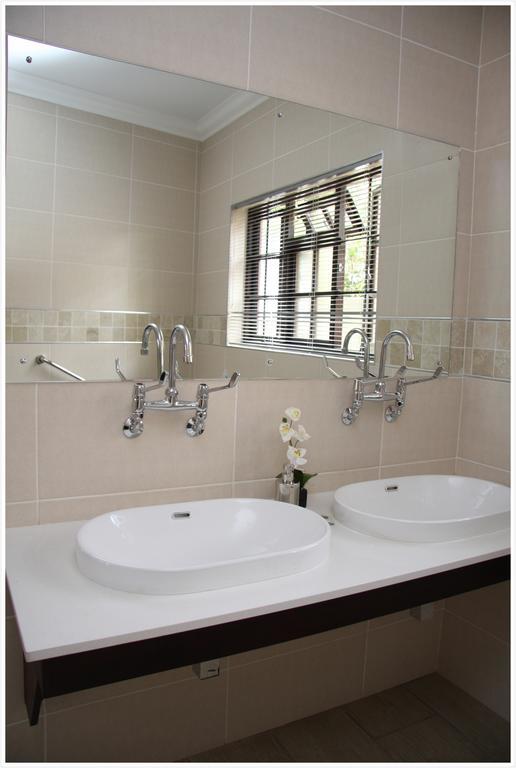 Be At Home Guesthouse Klerksdorp Δωμάτιο φωτογραφία